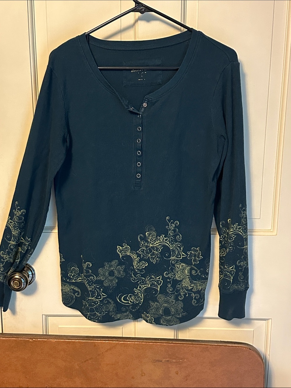 Eddie Bauer Teal Long-Sleeve Henley with Floral Border L